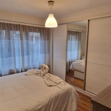 Argueelles - 3 Hab Y 1 Bano - 5 Pax - Vut-5675-as Apartment