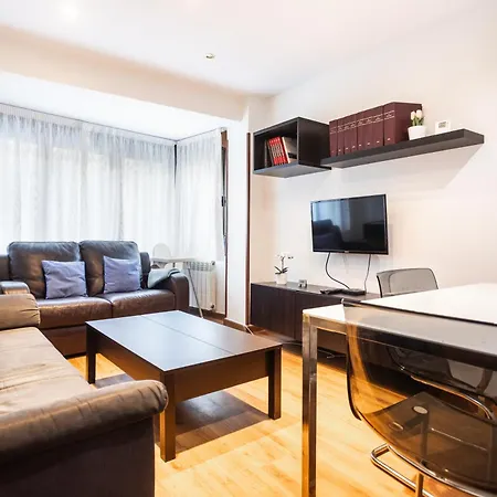 Apartment Argueelles - 3 Hab Y 1 Bano - 5 Pax - Vut-5675-as *