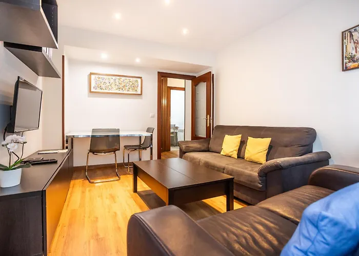 Argueelles - 3 Hab Y 1 Bano - 5 Pax - Vut-5675-as Apartmán