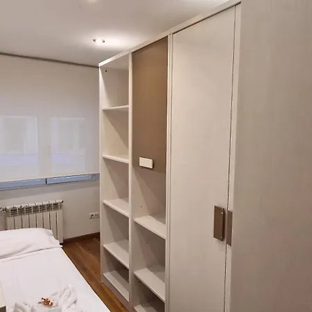 Argueelles - 3 Hab Y 1 Bano - 5 Pax - Vut-5675-as Apartment Gijon