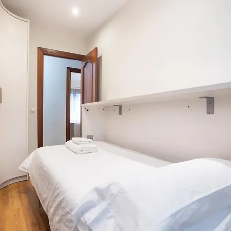 Apartamento Argueelles - 3 Hab Y 1 Bano - 5 Pax - Vut-5675-as Gijón