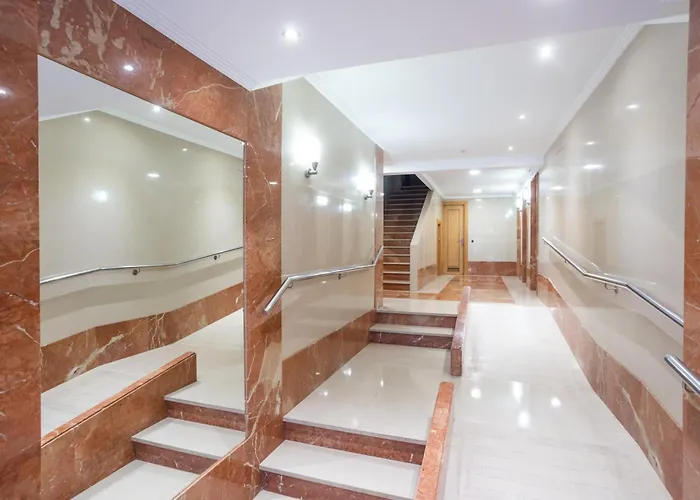 Appartamento Argueelles - 3 Hab Y 1 Bano - 5 Pax - Vut-5675-as